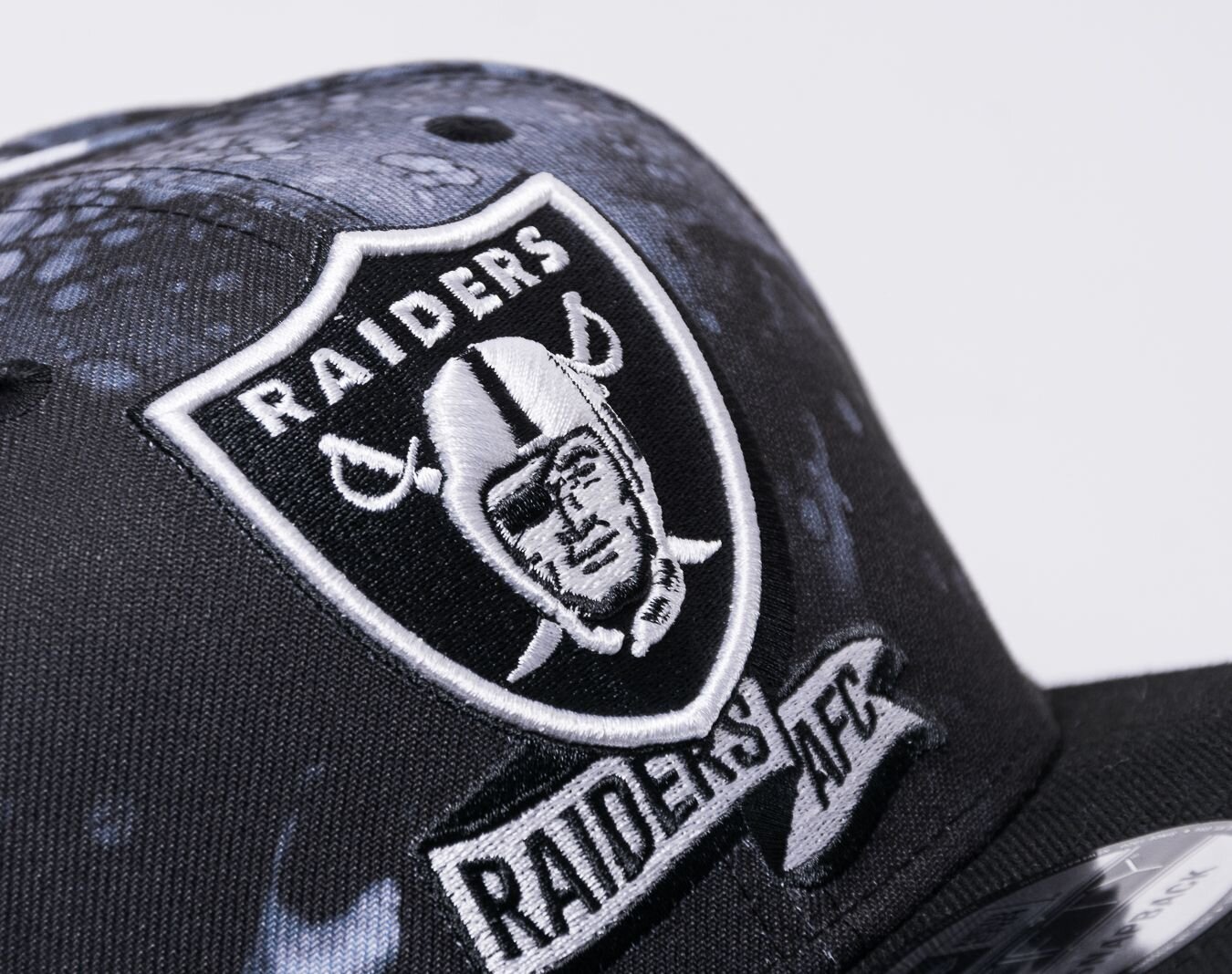 Las Vegas Raiders NFL22 Sideline Ink 9FIFTY Black Snapback - New Era