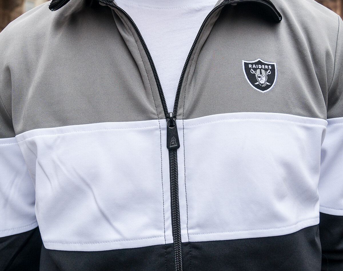 Bunda New Era Border Edge Track Jacket Oakland Raiders Black/Grey