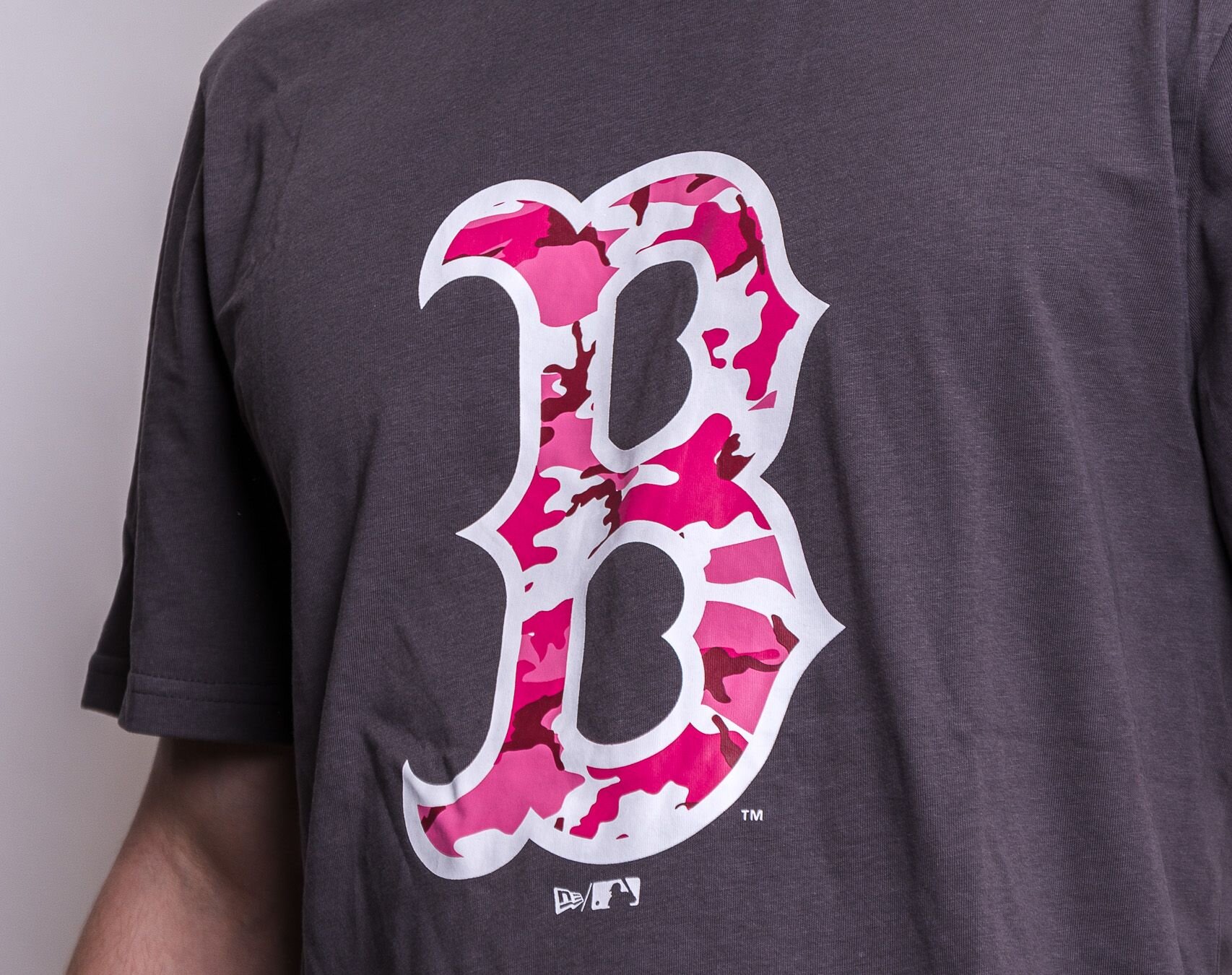 T-Shirt New Era Camo MLB Boston Red Sox - Graphite/Red Camo - men