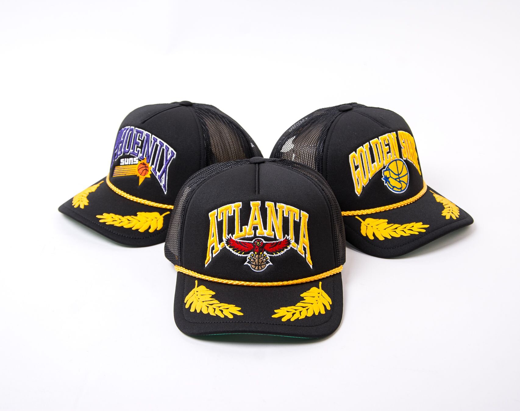 Mitchell & Ness Chicago Bulls HWC Gold Leaf NBA Trucker Cap