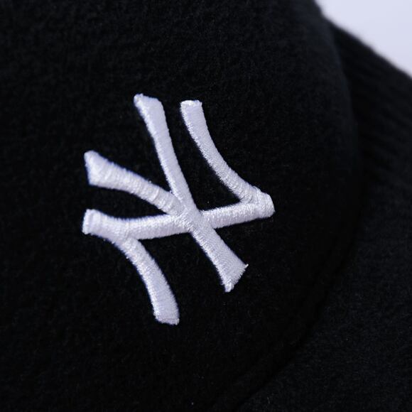 Dámská kšiltovka New Era - 9FORTY Cosy - NY Yankees - Black / White