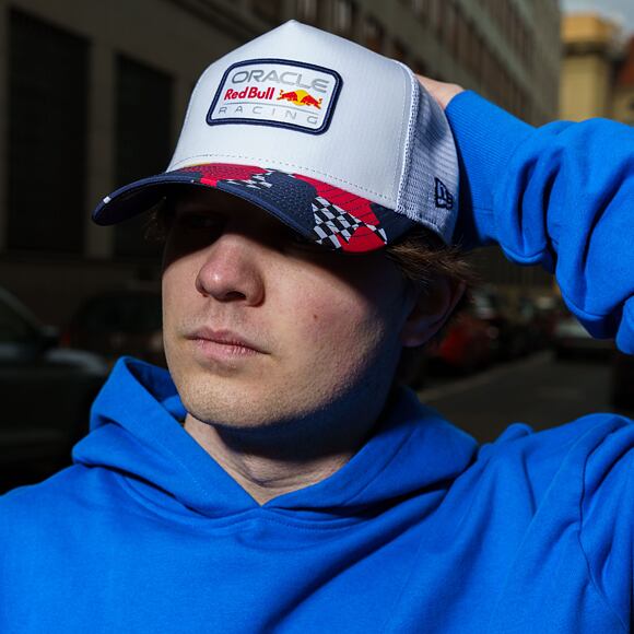 Kšiltovka New Era - F1 Abstract 9FORTY Trucker - Red Bull F1 - White