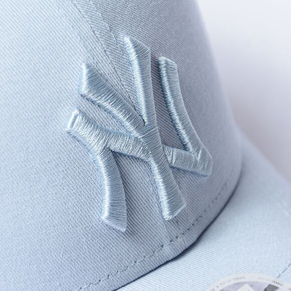 Dámská kšiltovka New Era - 9FORTY League Essential - NY Yankees - Pastel Blue