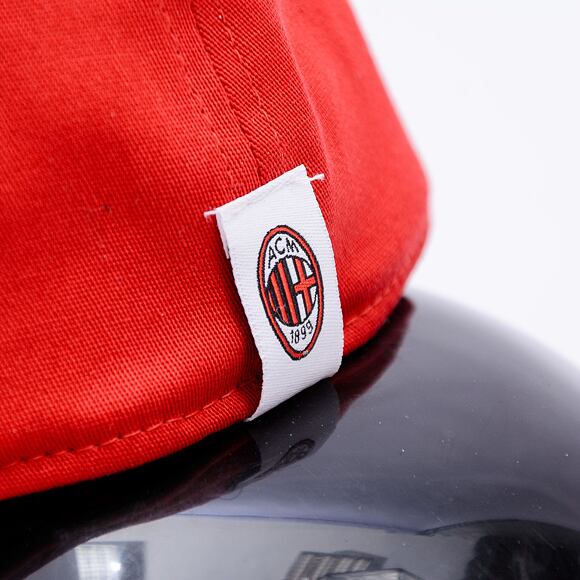 Kšiltovka New Era - M Logo 39THIRTY - AC Milan - Scarlet / Black