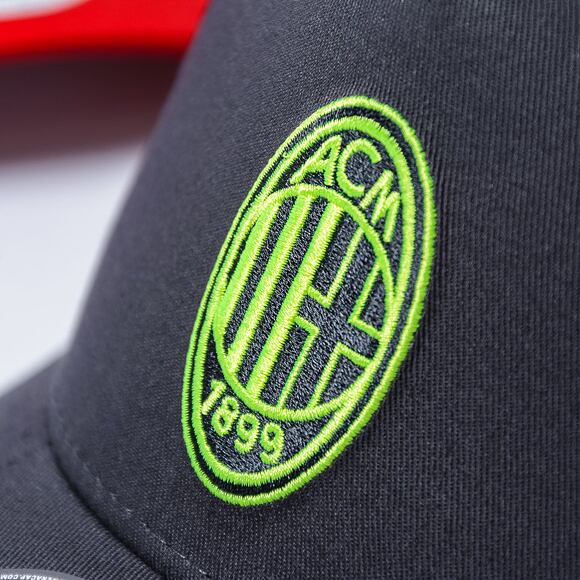 Kšiltovka New Era - 9FORTY Trucker Seasonal - AC Milan - Grey Heather