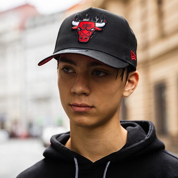 Kšiltovka New Era - 9FORTY A-Frame NBA Flame - Chicago Bulls - Black