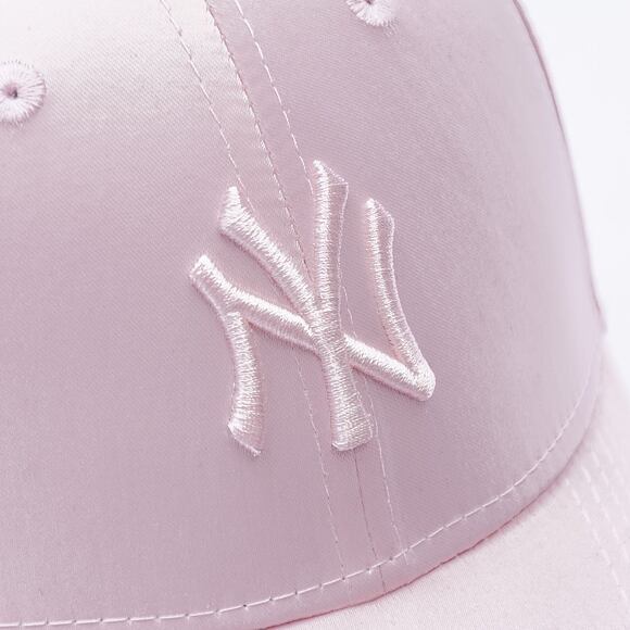 Dámská Kšiltovka New Era - MLB Satin 9FORTY - NY Yankees - Pink