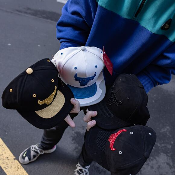 Kšiltovka Mitchell & Ness - Day 5 Snapback - Chicago Bulls - Black