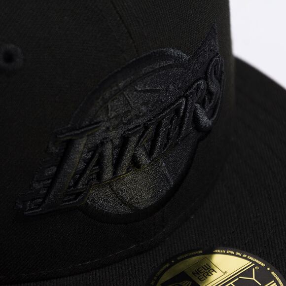 Kšiltovka New Era 59FIFTY NBA Black on Black Essential Los Angeles Lakers Black / Black