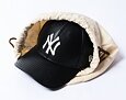 Kšiltovka New Era - 9FORTY Leather - NY Yankees - Black / Off White