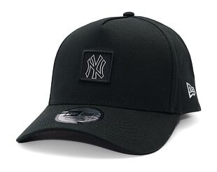 Kšiltovka New Era - MLB Metallic Patch 9FORTY A-Frame - NY Yankees - Black / Silver