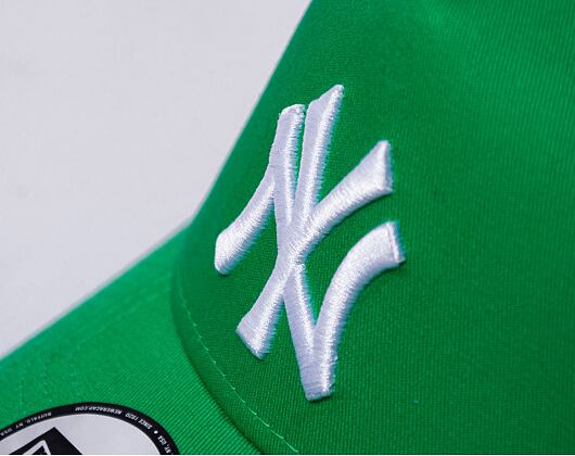 Kšiltovka New Era 9FORTY A-Frame Trucker MLB League Essential New York Yankees - Sour Green / White