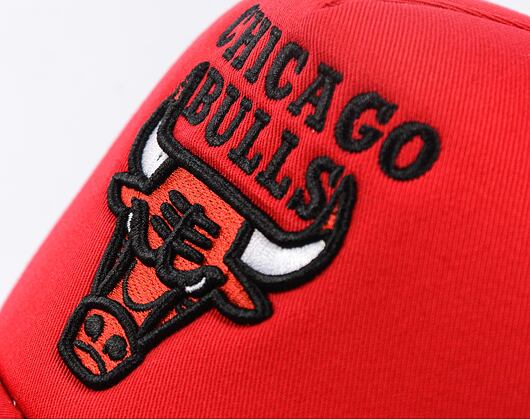 Kšiltovka Mitchell & Ness - Evergreen Trucker - Chicago Bulls - Red