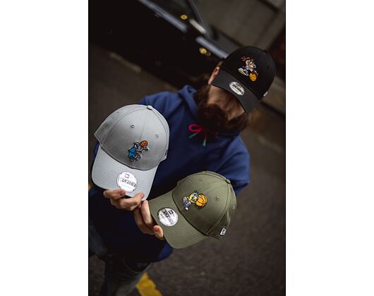 Kšiltovka New Era 9FORTY Character Sports Bugs Bunny Strapback Dolphin Gray