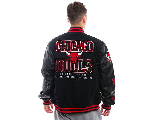 Bunda New Era - Patch Varsity Jacket - Chicago Bulls - Black / Red