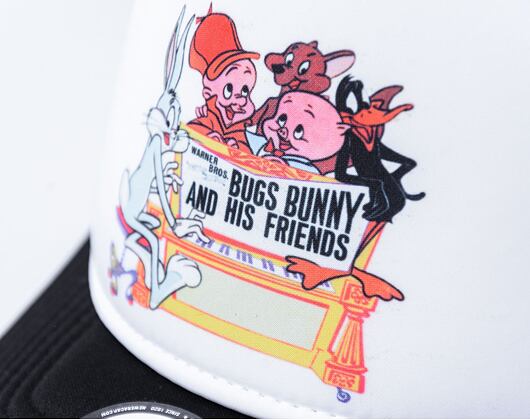 Kšiltovka New Era - 9FORTY Trucker Looney Tunes Characters - Black