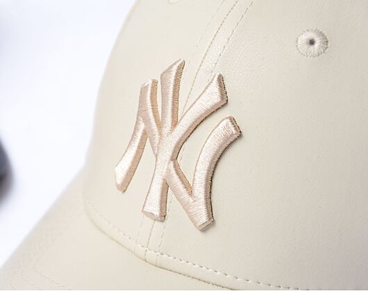 Dámská kšiltovka New Era - 9FORTY Faux Leather - NY Yankees - Stone