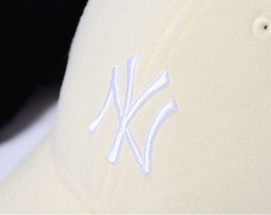 Dámská kšiltovka New Era - 9FORTY Cosy - NY Yankees - Stone / White