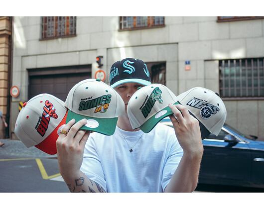 Kšiltovka NBA Retro Type Pro Snapback Milwaukee Bucks Off White