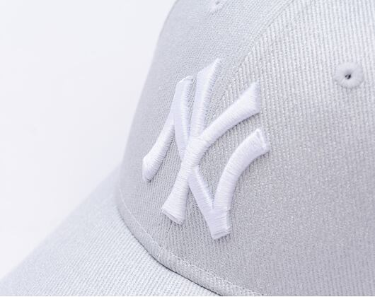 Dámská Kšiltovka New Era - MLB Metallic Denim 9FORTY - NY Yankees - Silver / White