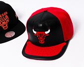 Kšiltovka Mitchell & Ness Chicago Bulls Day One Snapback Black / Red